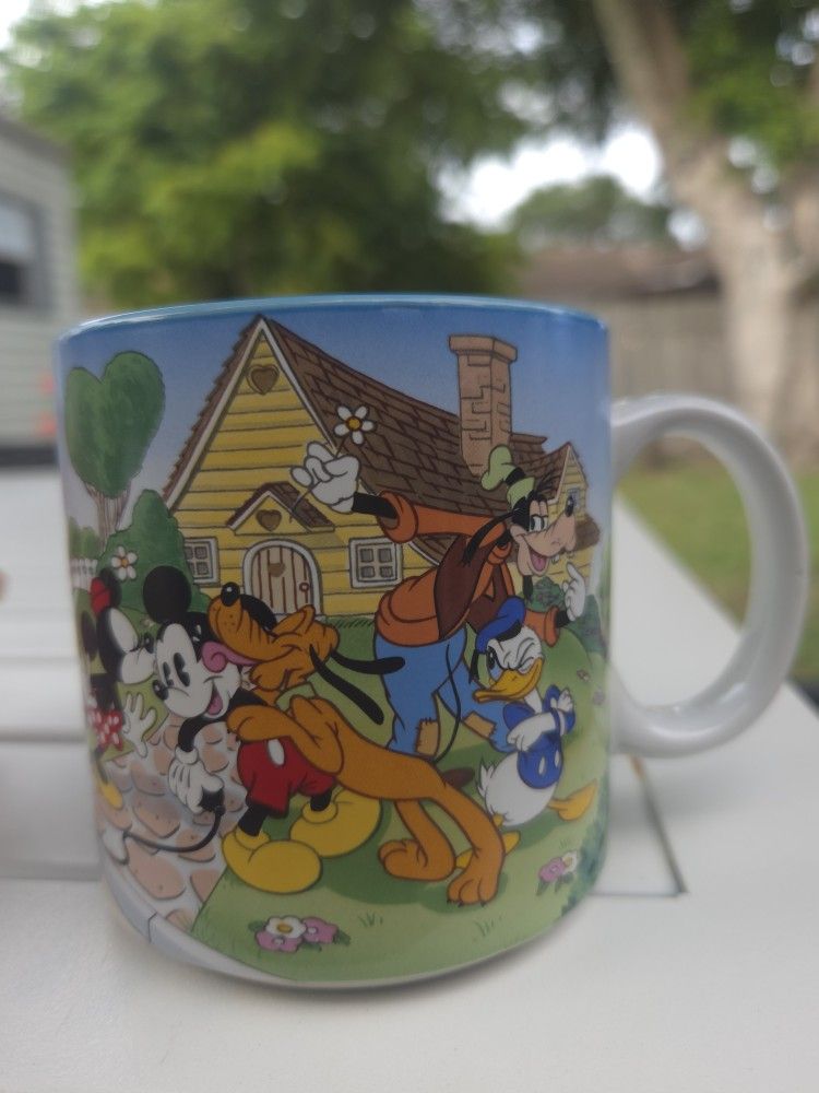 Vintage Disney Store Mickey & Friends Standard 3.5" Collectible Mug