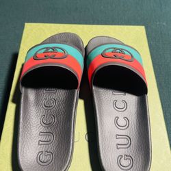 Gucci Rubber GG Interlock 