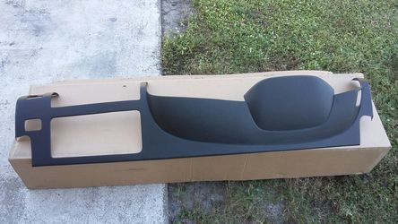 2007-2013 CHEVY/GMC TRUCKS DASH COVER & DASH MAT (NEW)