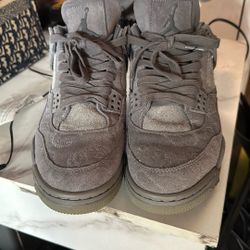 Jordan Kaws 4 