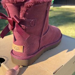 Ugg New Size 7