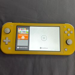 Nintendo switch lite yellow 