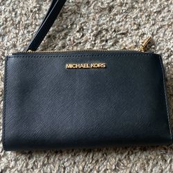 Michael Kors Wrist Wallet