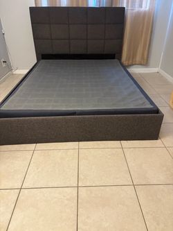Queen bed
