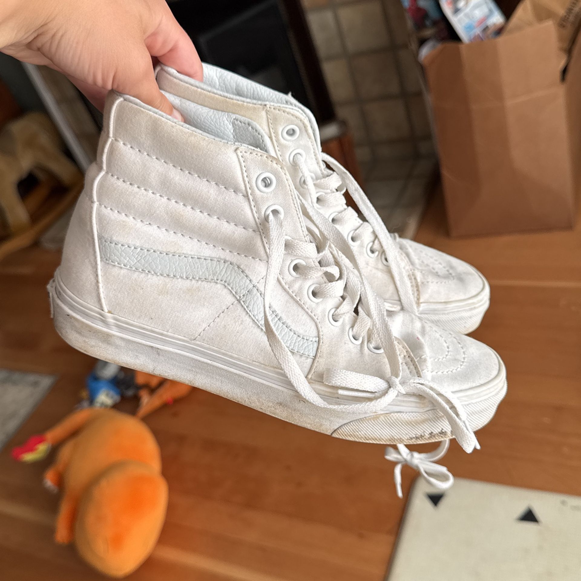 High Top Vans Size 6.5 Men’s 8 Women’s