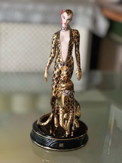Franklin Mint  “ Leopard “ Porcelain Figurine