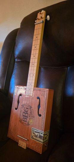 Blues Box Guitar