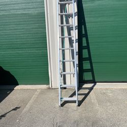 Werner20’ D1220-2 aluminum extension ladder