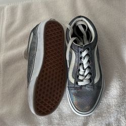 Women’s Vans Size 5