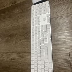 Apple - Magic Keyboard & Mouse