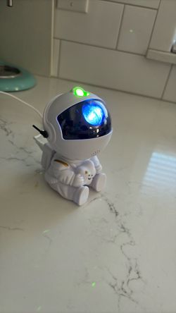 Astronaut projector