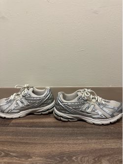 Men’s Size 9 - New Balance 1906R Silver men’s