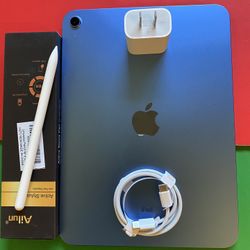 256gb Apple IPad 10th Generation (10.9” Liquid / 2022 model) with pen, keyboard, case & Accessories (warranty 2026) 