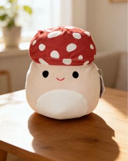 🍄 Squishmallows Malcolm the Mushroom (7.5") – Like New 🍄