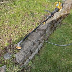 Cub Cadet CC4175 4 stroke weed wacker trimmer.   Works but doesn’t get to full speed. Carburetor may need to be cleaned or replaced. 