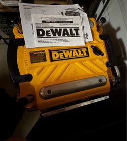DeWALT 13” Thickness Planer (DW735) - Excellent Condition