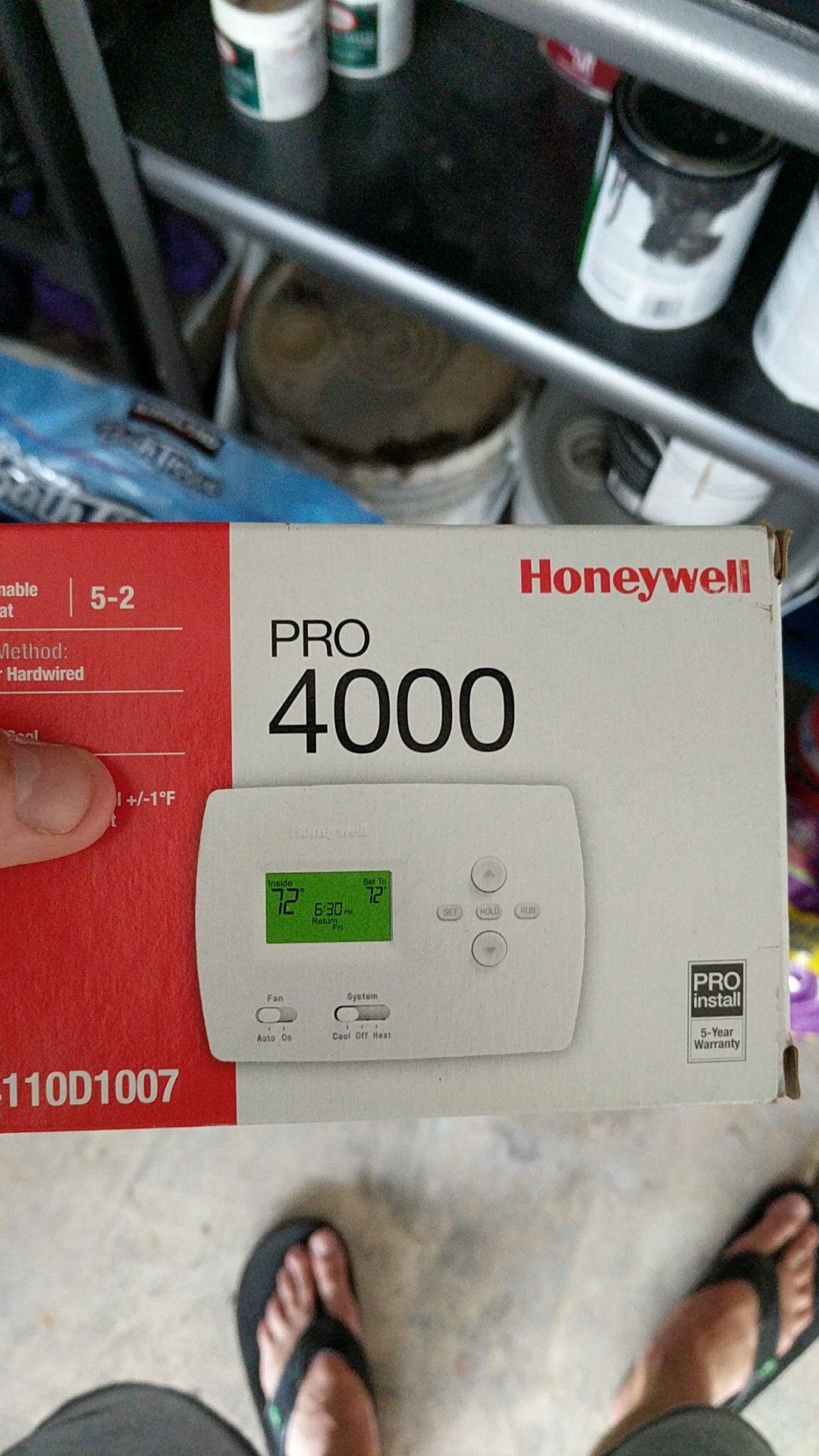 Honeywell Pro 4000 Thermostat