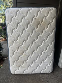 Full size mattress - Free