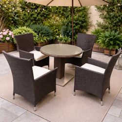 Patio Furniture Moving Sale Last Set 