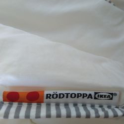 IKEA Twin Size Comforter