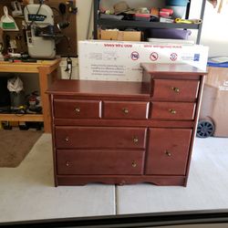 Baby Changing Table And Dresser