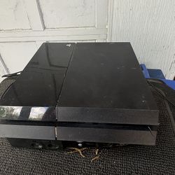2 PS4 And 1 Ps2 