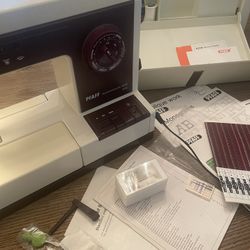 Pfaff Sewing Machine 1229