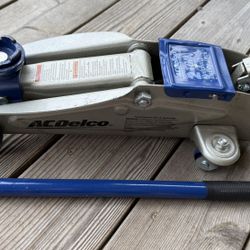 AC Delco 2 Ton Floor Jack