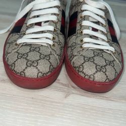 Gucci Ace GG Supreme Red