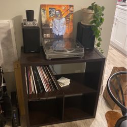 Turntable And Speakers