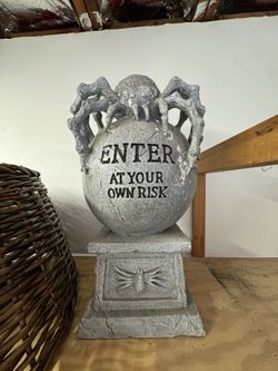 Enter If You Dare Spider Statue