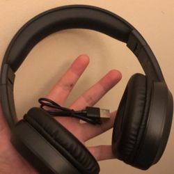 Wireless Bluetooth Headphones