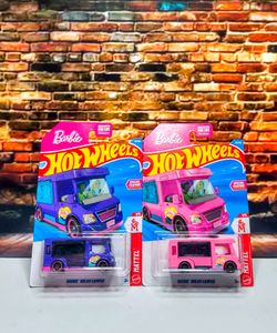 Hot Wheels Barbie Dream Camper Camper Van Lot 2 Pink Purple