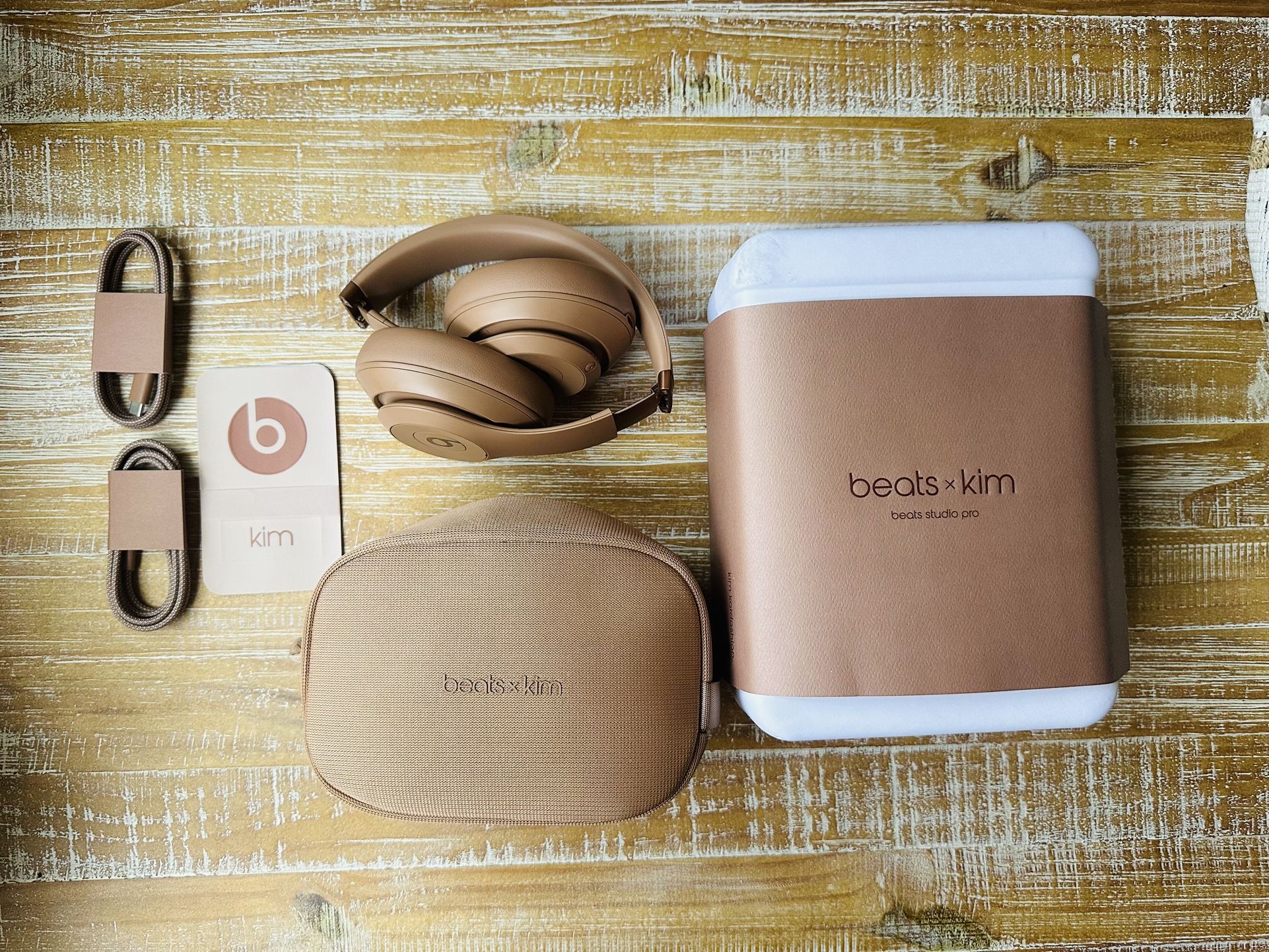 Beats Studio Pro x Kim Kardashian – Bluetooth Noise Cancelling