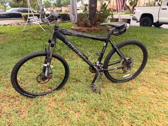 Trek 4500 Disc Mountain Bike – Alpha Aluminum Frame