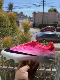 Soccer cleats