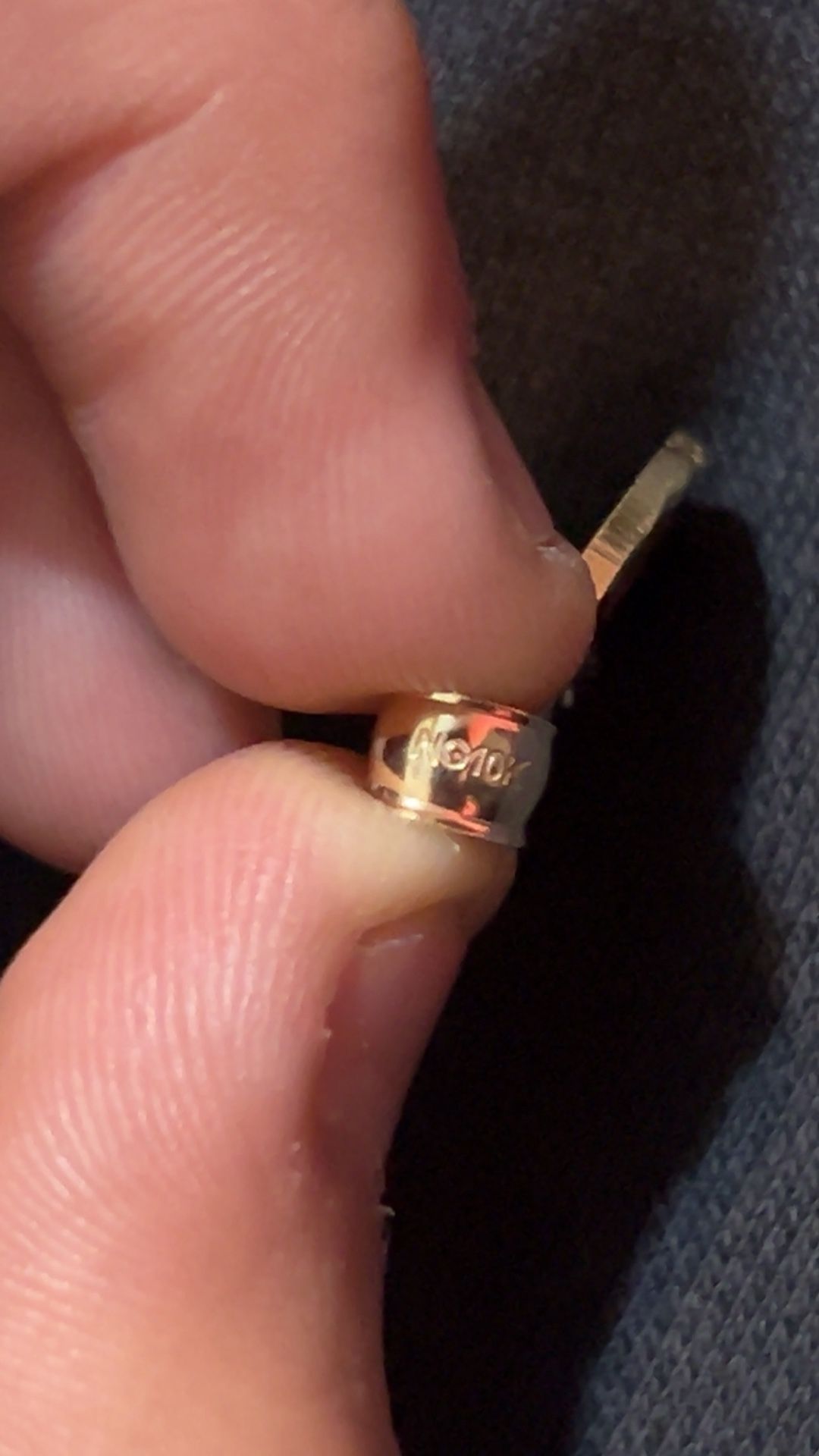 10k Gold Jesus Pendant Including Silver 