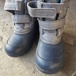 kids snow boots 
