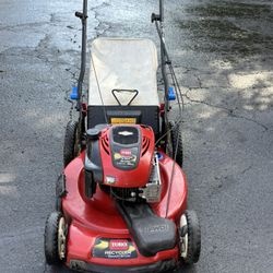 Toro Recycler SmartStow Lawn Mower