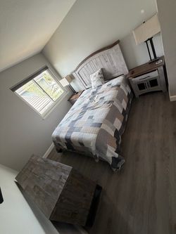 Queen bedroom set