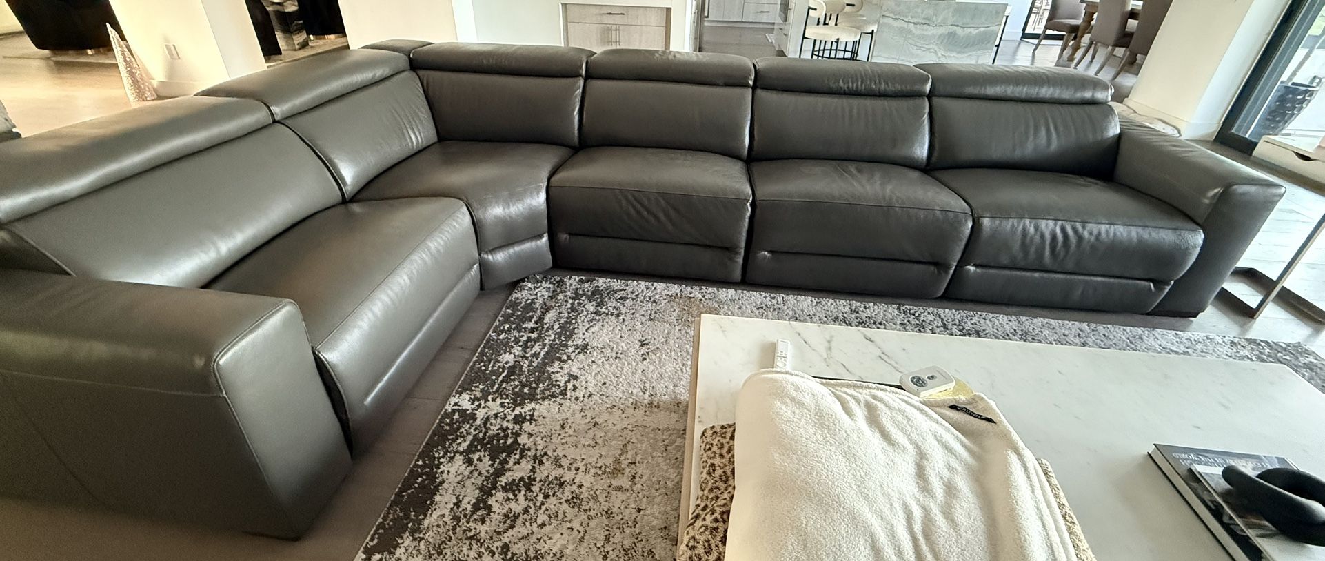 Leather sectional Sofa w/ Recliners 