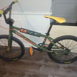 GT Pro Series Bicycle 