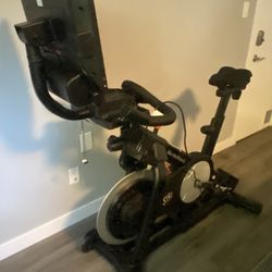 Nordic Track Commercial S15i Studio Cycle