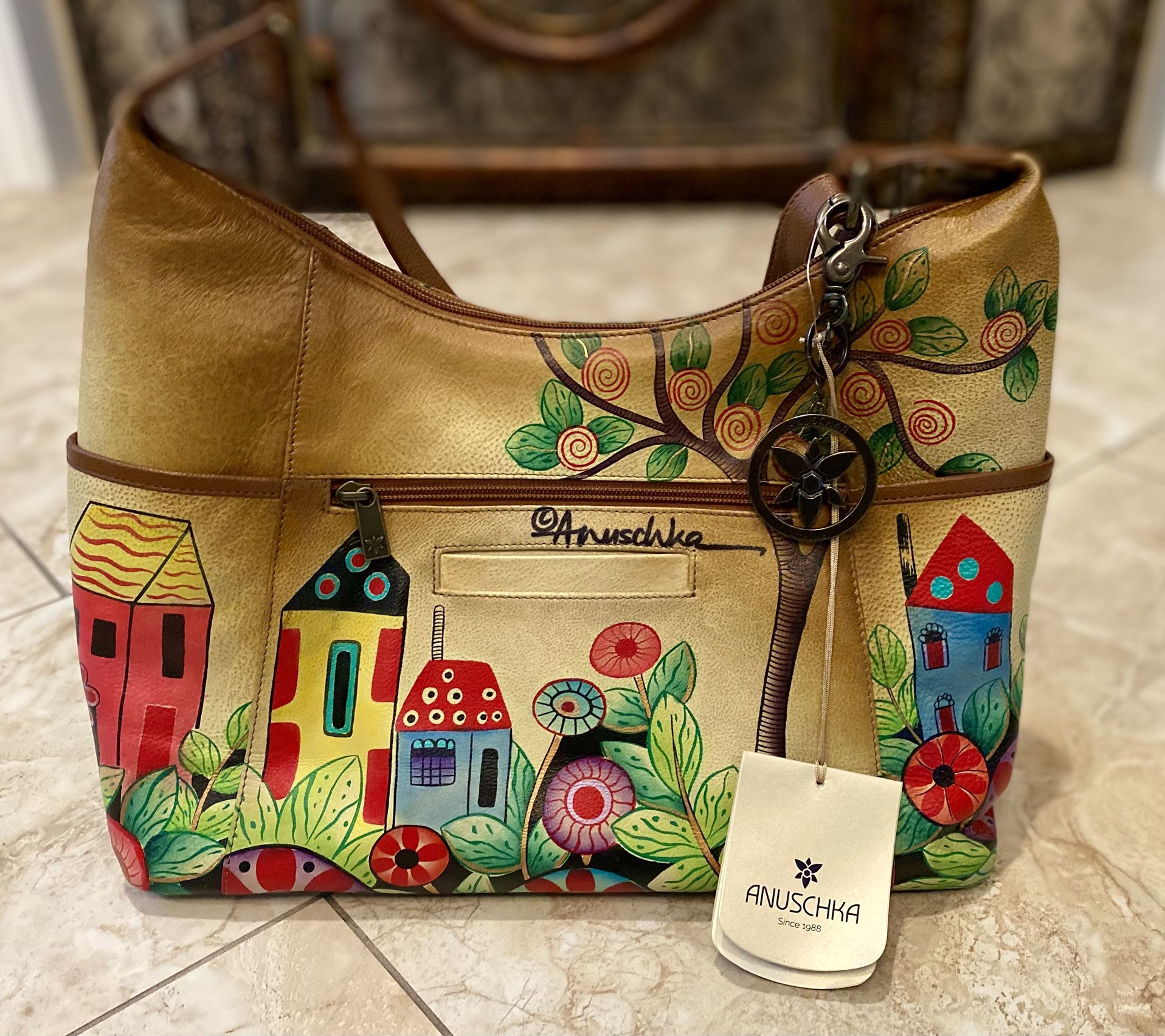 New Anuschka Village of Dreams Tan Hand Painted Leather Bag Crossbody Purse .