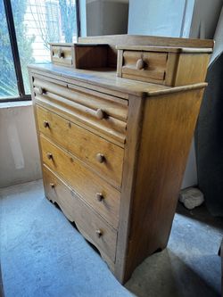 Antique 4-Drawer Wood Dresser + 2 Small Drawers On Top