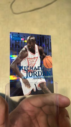 Michael Jordan metal universe numbered/75!