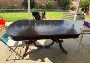 Free 6 Seat Oval Antique Looking Dinning Room Table Real Wood