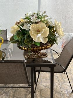 Hermoso arreglo contemporáneo de flores