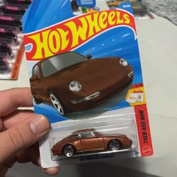 Hot Wheels Porsche Carrera 
