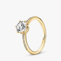 Pandora sparkling crown ring